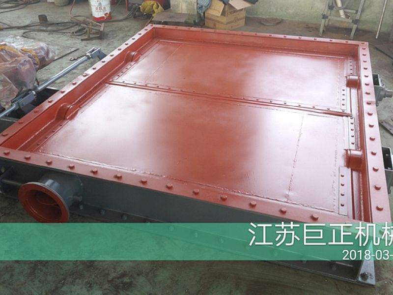 方形擋板門（寬9m）完工，準(zhǔn)備發(fā)貨